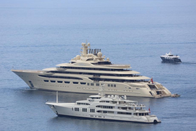110m-ex-Dilbar,-Ona-sold-and-renamed-by-new-owner