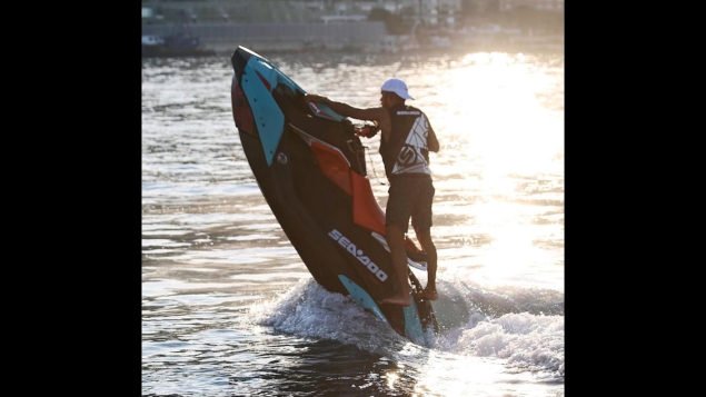 Celebrities-doing-watersports