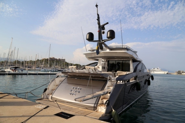 Relocating-the-Magnificent-Azimut-S8-From-Antibes-to-Fort-Lauderdale