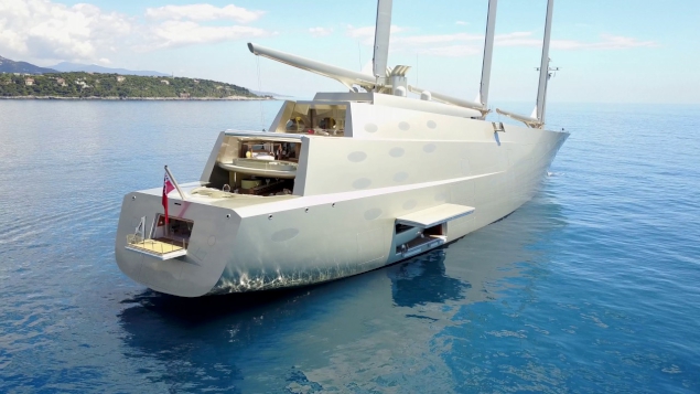 Shipyards-pioneers-in-the-supply-of-large-yachts-Nobiskrug-and-Benetti