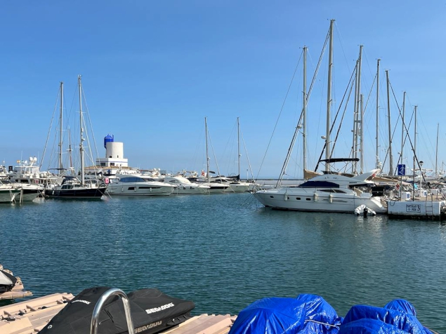 Summertime-Marina-Hopping