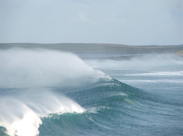Wind against tide